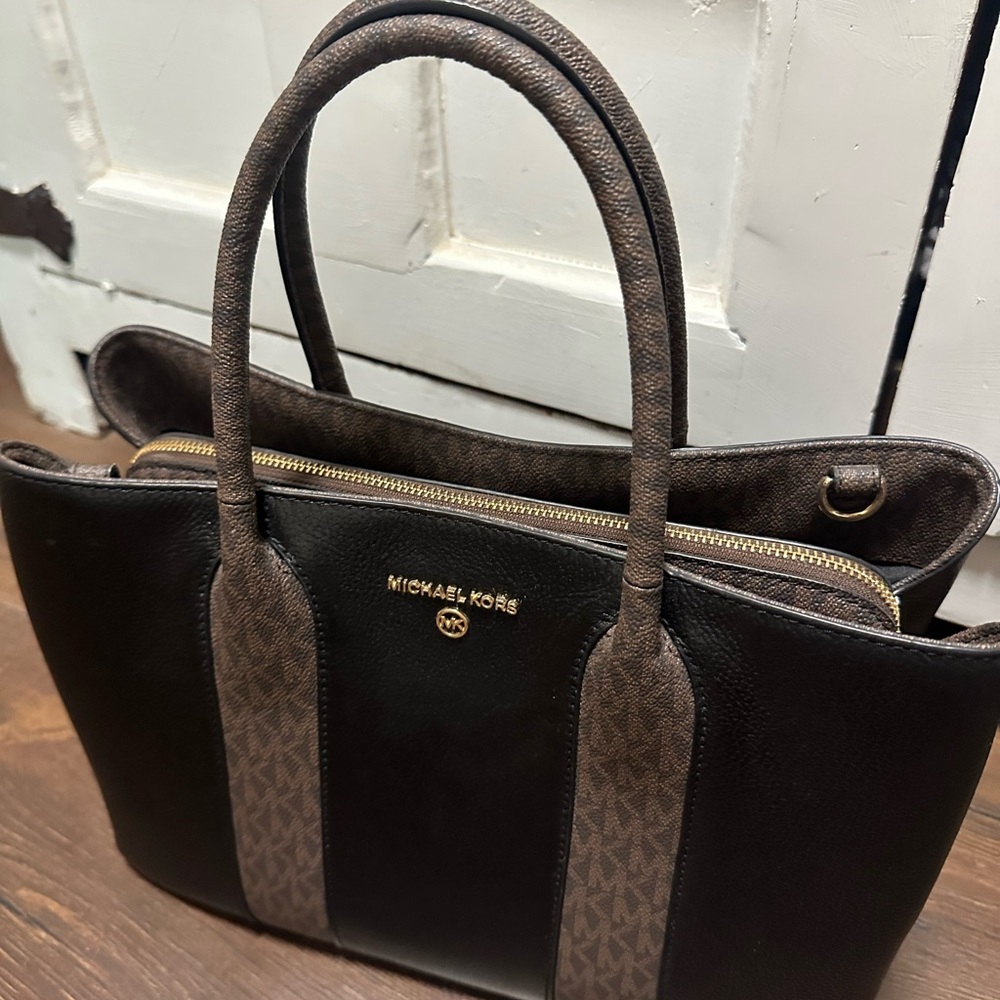 Michael Kors Austin Large Pebbled Leather Satchel Handbag Purse - Picture 6 of 8